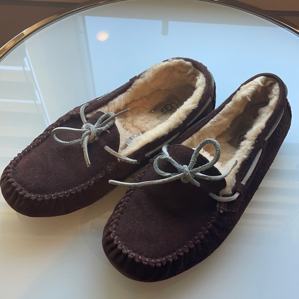 Ugg slippers 8